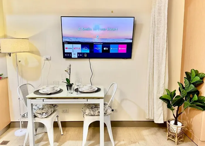Apartment Cozy At Venice Luxury Bgc *