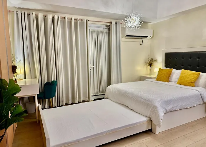 Apartment Cozy At Venice Luxury Bgc *