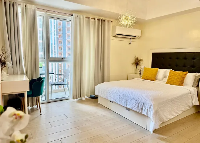 Cozy At Venice Luxury Bgc *
